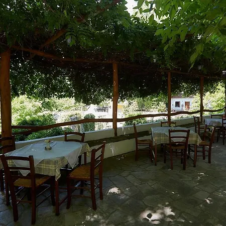 Πανσιόν παλιός σταθμός 4*