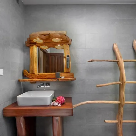 Palios Stathmos 招待所 4*