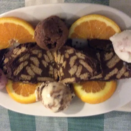 Palios Stathmos 招待所 Miléai