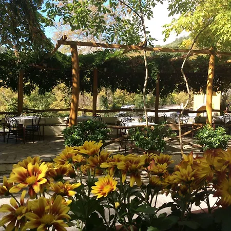 Palios Stathmos 4* Miléai