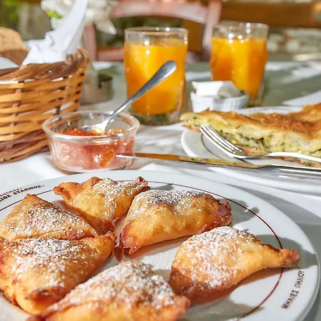 Palios Stathmos 4* Miléai