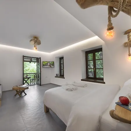 Palios Stathmos Maison d'hôtes 4*