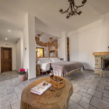 Palios Stathmos 4* Miléai