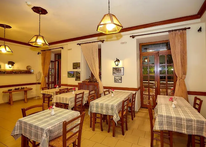 Palios Stathmos Pensiune Miléai