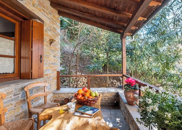 Palios Stathmos Pensiune Miléai